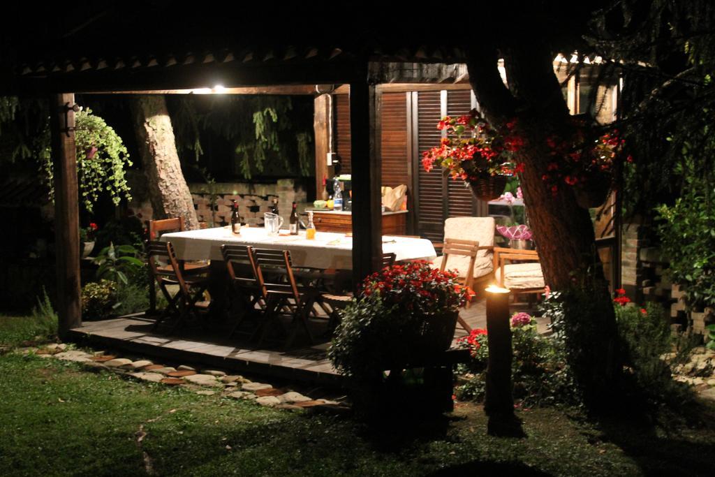 Penzion Casa Giuliana Calosso Exteriér fotografie