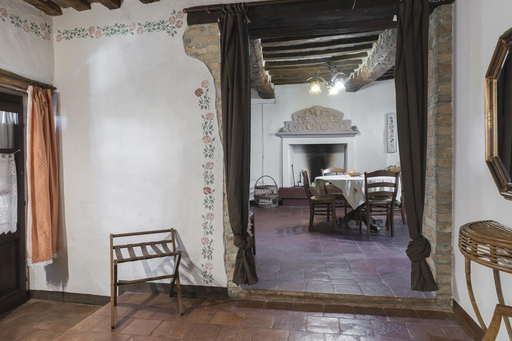 Penzion Casa Giuliana Calosso Exteriér fotografie