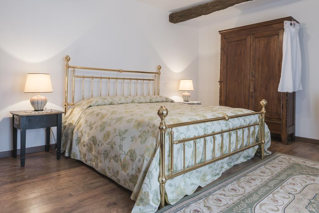 Penzion Casa Giuliana Calosso Exteriér fotografie