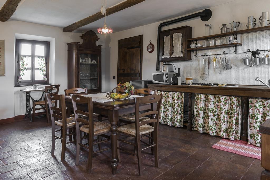 Penzion Casa Giuliana Calosso Exteriér fotografie